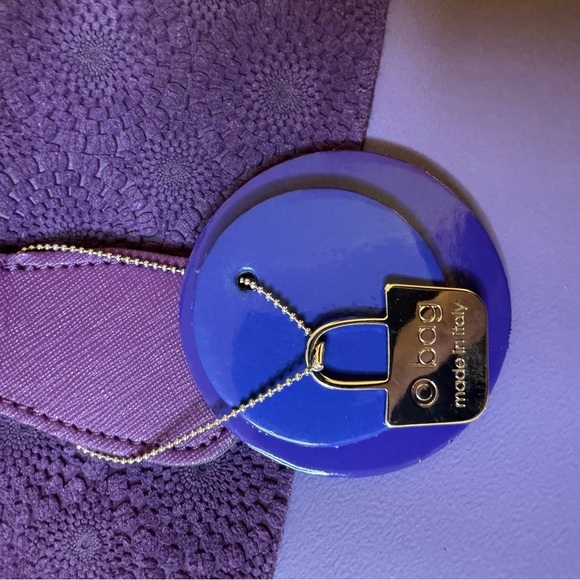 O bag Elegant Purple Tote with Structured Design and Charm Accent with trim - Picture 7 of 12